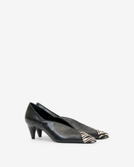 Ilou Pumps