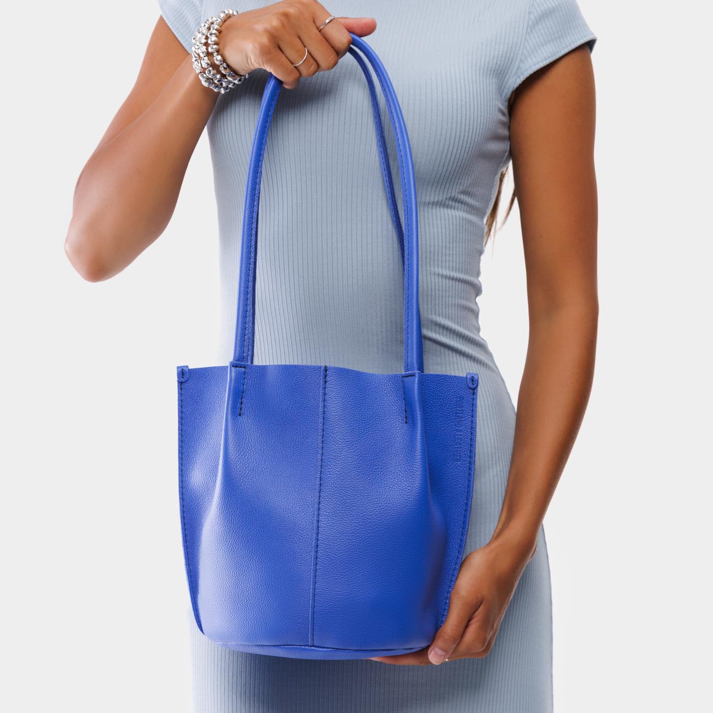 Devan Bucket Tote