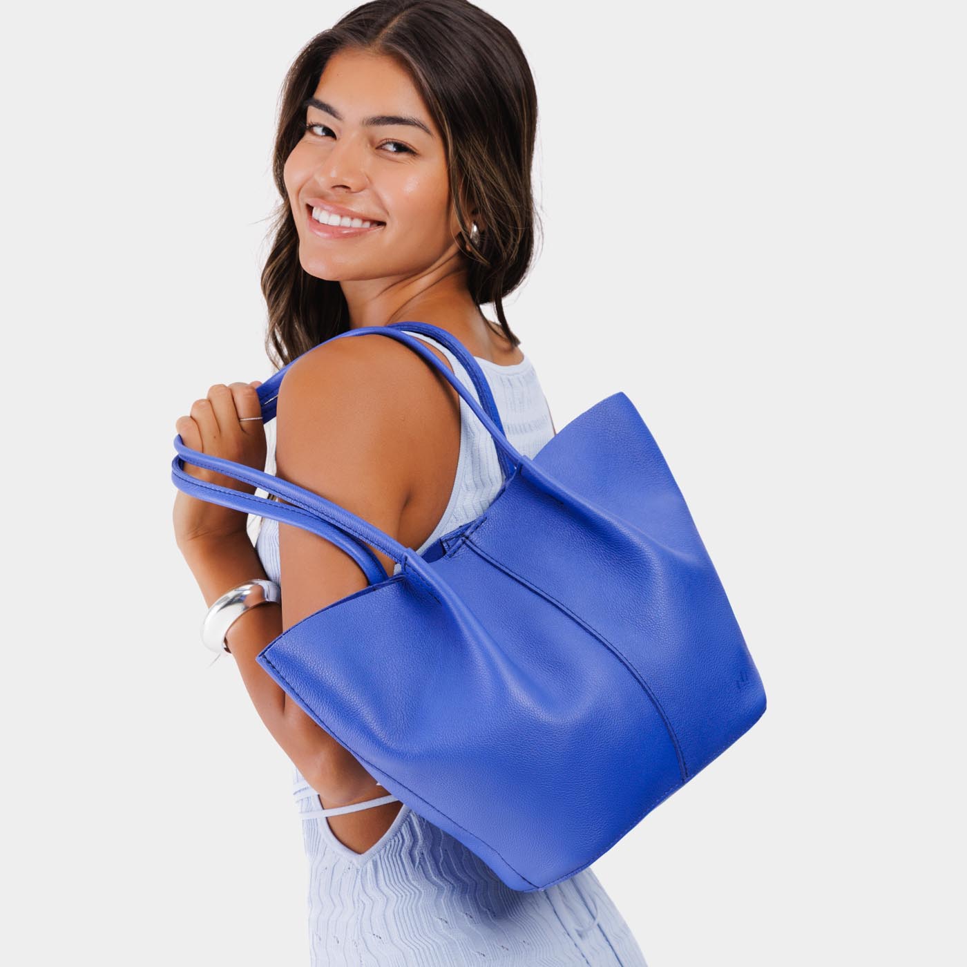 Devan Bucket Tote
