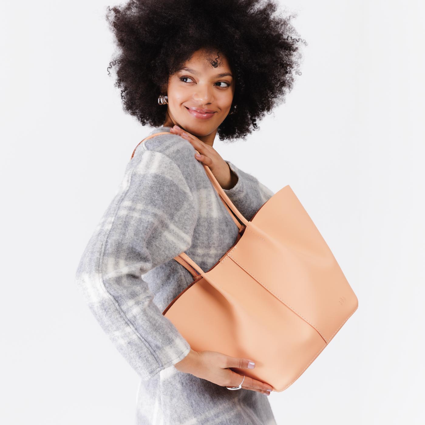 Devan Bucket Tote