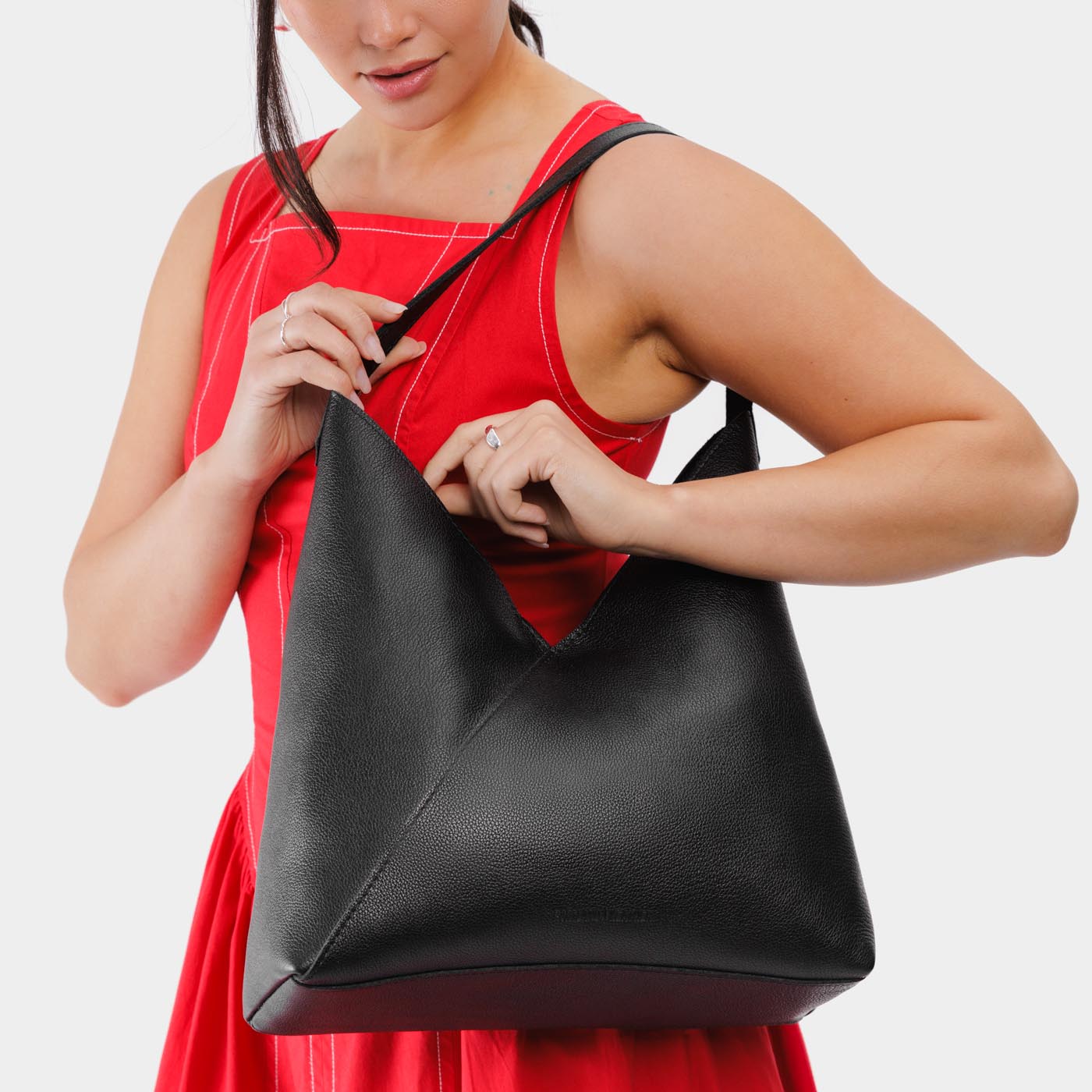 Naomi Shoulder Bag